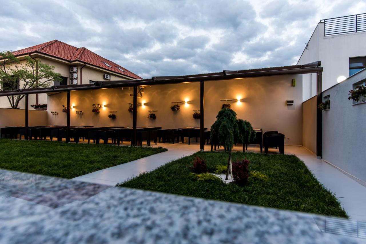 Hotel Turquoise Boutique Năvodari Esterno foto