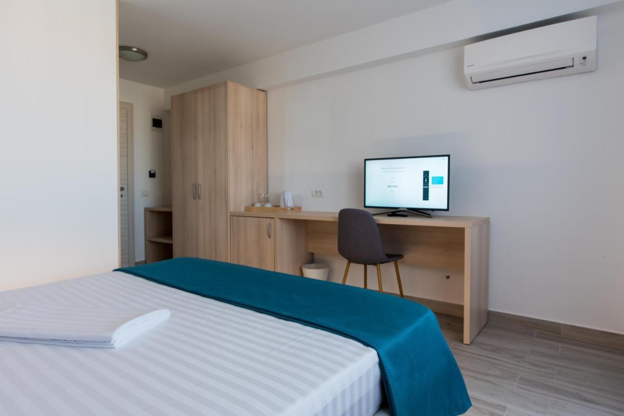 Hotel Turquoise Boutique Năvodari Esterno foto